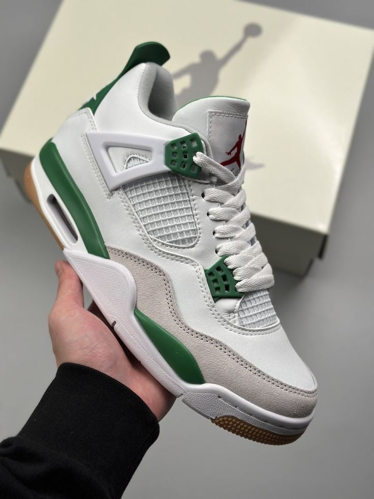 Air Jordan 4 retro SB "PINE GREEN"